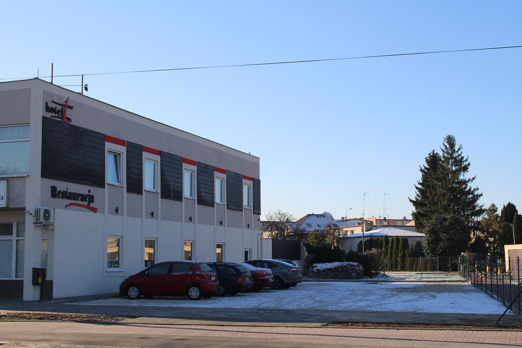 Hotel 1 Płock Extérieur photo